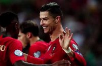 Cristiano Ronaldo champion d'Instagram : l'application lui rapporte TRÈS gros