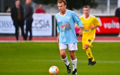 EN DIRECT -  Macron participe au match caritatif du Variétés club de France au profit de l'opération Pièces jaunes.