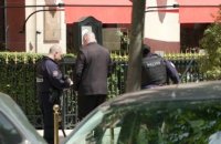 « J'ai vu un homme avec une mitraillette » : braquage dans une bijouterie de l’avenue Montaigne à Paris