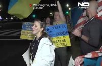 À Washington, les Ukrainiens et leurs supporters célèbrent l'augmentation de l'aide à l'Ukraine