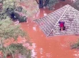 Brésil : des villes entières sous les eaux après des pluies intenses