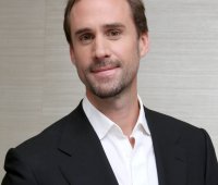 Joseph Fiennes