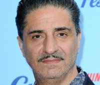 Simon Abkarian