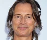 Robert Carlyle