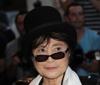 Yoko Ono