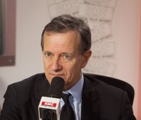 Francis Huster