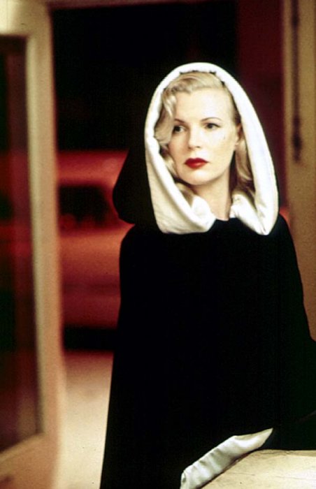 Kim Basinger dans "L.A. Confidential" Kim Basinger dans "L.A. Confidential"