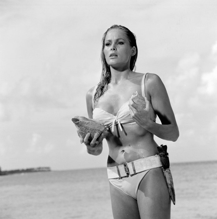 Ursula Andress, sexy à souhait Ursula Andress, sexy à souhait
