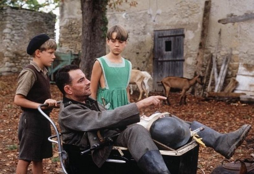 Après la guerre (1989) de Jean-Loup Hubert Après la guerre (1989) de Jean-Loup Hubert