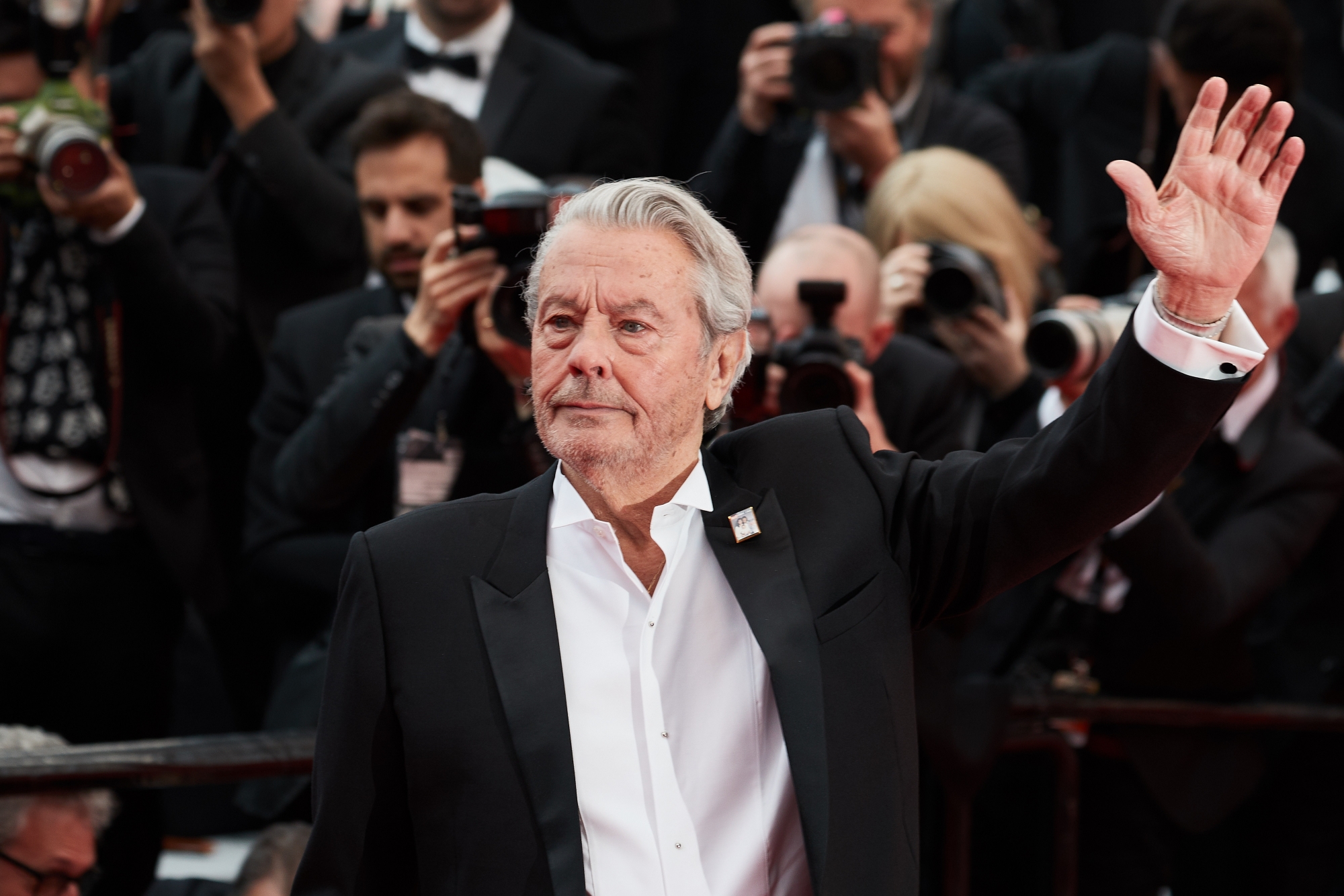 Alain Delon hospitalisé pour des maux de tête Alain Delon hospitalisé pour des maux de tête