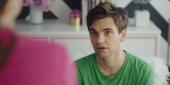 Chase séduit les gays