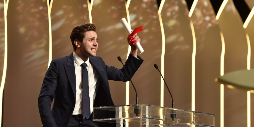 Xavier Dolan recevant son Grand Prix pour