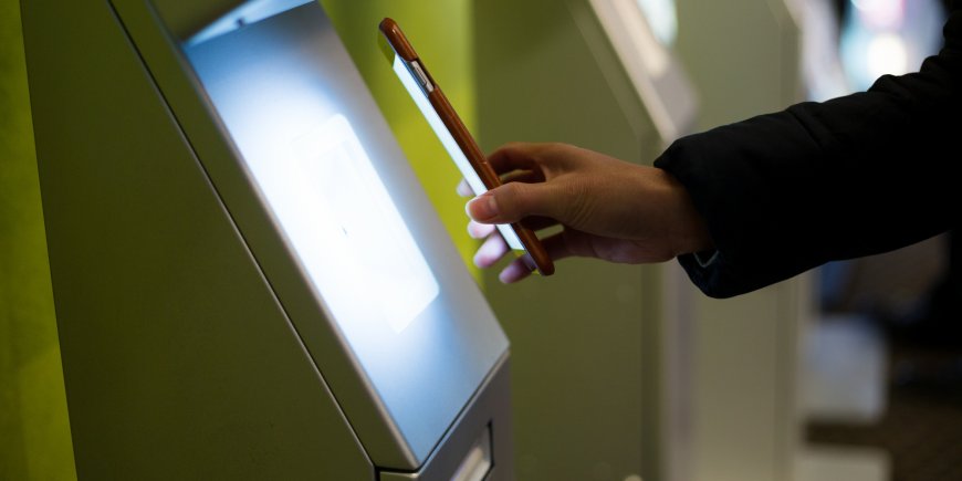 L'achat de billets de cinéma via smartphone se simplifie et se démocratise.
