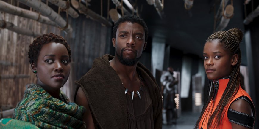 Chadwick Boseman, Letitia Wright et Lupita Nyong'o dans