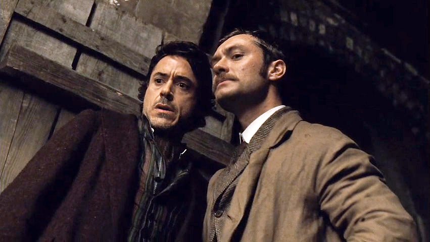 Robert Downey Jr. et Jude Law dans leurs costumes de détectives de choc pour Sherlock Holmes