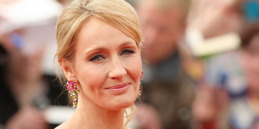 J.K. Rowling lors de la première mondiale de Harry Potter et les Reliques de la mort - Partie 2 à Londres en 2011