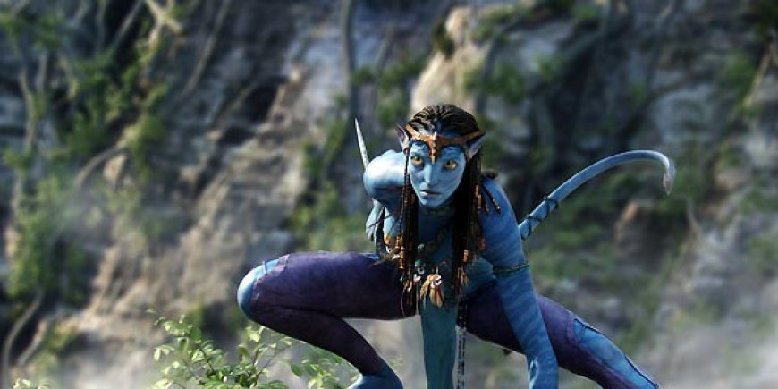 Zoe Saldana dans