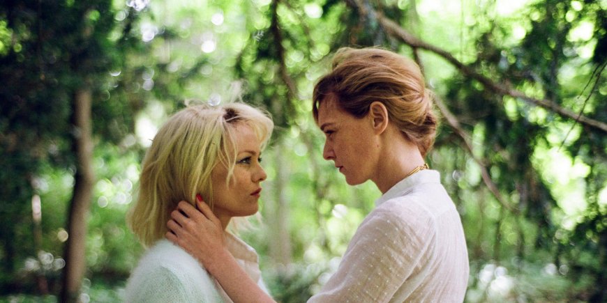 Vanessa Paradis et Kate Moran dans