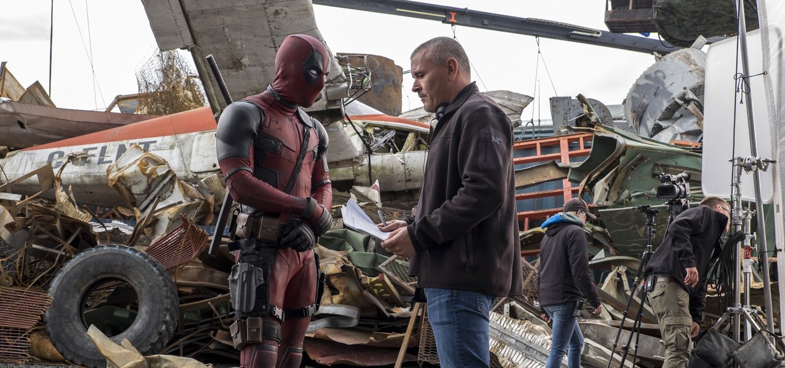 Ryan Reynolds et Tim Miller sur le tournage de 