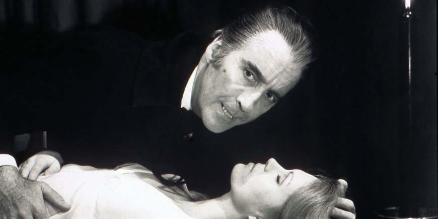 Christopher Lee en Dracula dans
