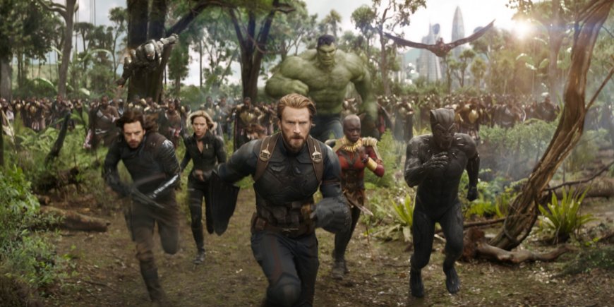 Anthony Mackie, Chadwick Boseman, Chris Evans, Danai Gurira et Don Cheadle dans