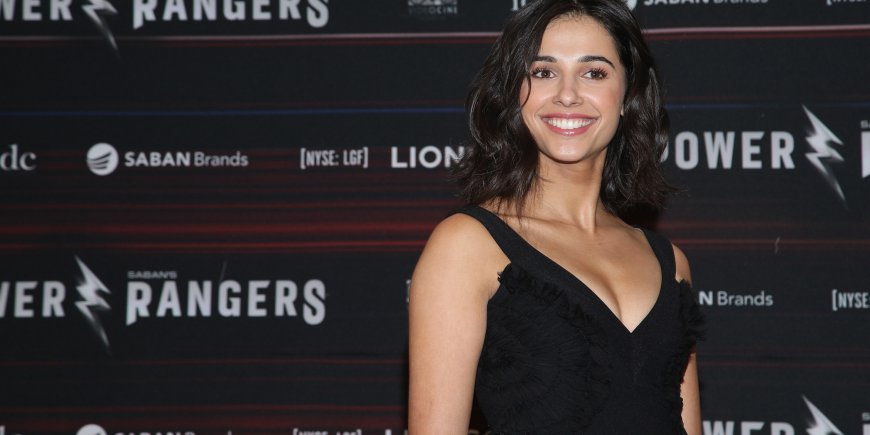 Naomi Scott à la conférence de presse pour