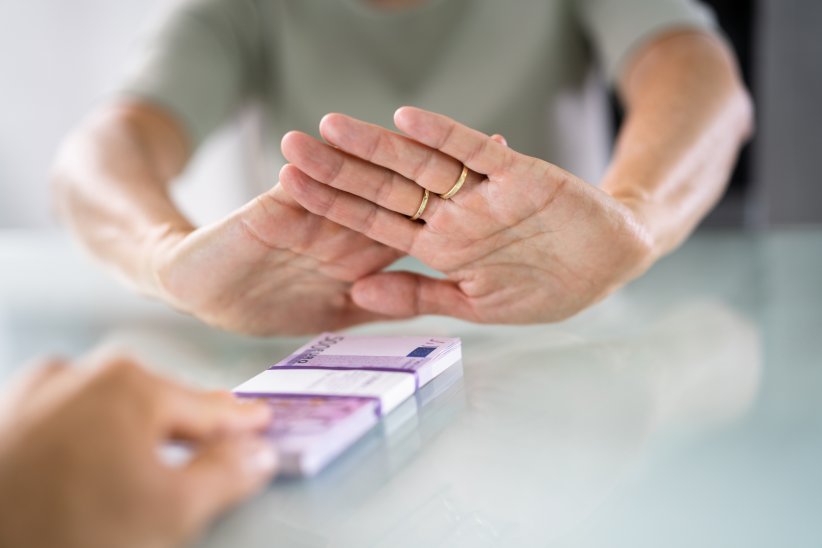 Les lanceurs d'alerte ne tirent aucune récompense de leurs actes Les lanceurs d'alerte ne tirent aucune récompense de leurs actes