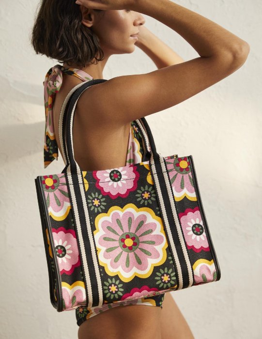 Le sac en toile fleuri Le sac en toile fleuri