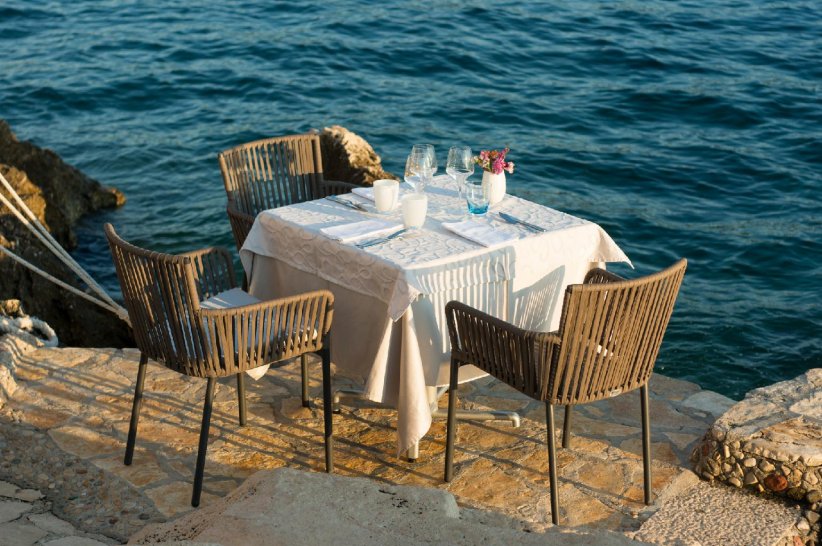 Payer un prix exorbitant pour manger au bord de la mer Payer un prix exorbitant pour manger au bord de la mer