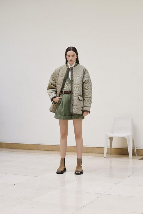 La veste courte qui change la donne La veste courte qui change la donne