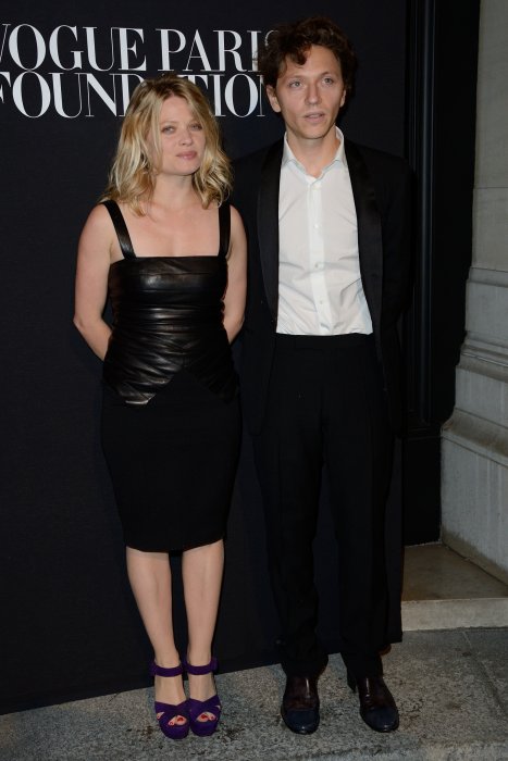 Mélanie Thierry et son chéri Raphaël, les jeunes tourtereaux Mélanie Thierry et son chéri Raphaël, les jeunes tourtereaux