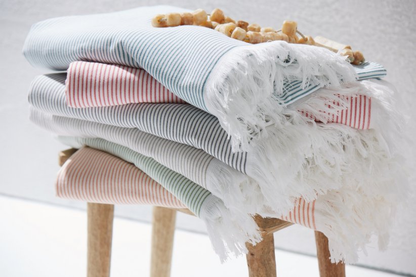 Drap de bain rayé, l'esprit marinière Drap de bain rayé, l'esprit marinière