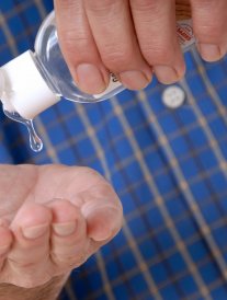 Gel hydroalcoolique et soleil font-ils bon ménage ?