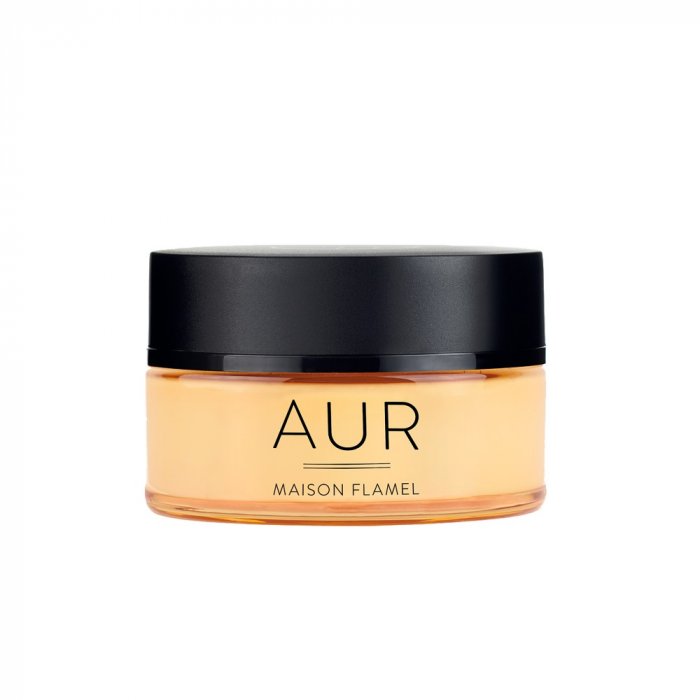 Une crème en or pour le corps Une crème en or pour le corps