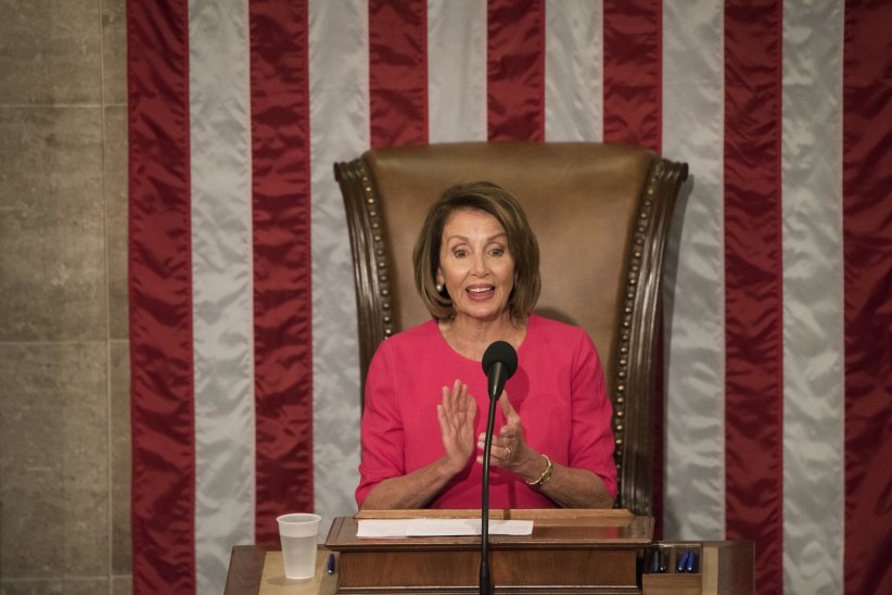Nancy Pelosi retrouve son perchoir et son marteau Nancy Pelosi retrouve son perchoir et son marteau