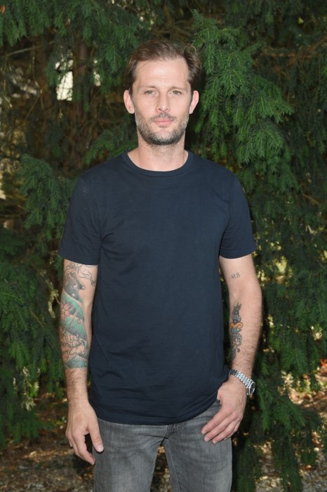 Nicolas Duvauchelle : un homme marqué Nicolas Duvauchelle : un homme marqué