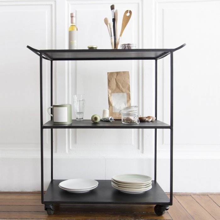 Une desserte, l'accessoire essentiel Une desserte, l'accessoire essentiel