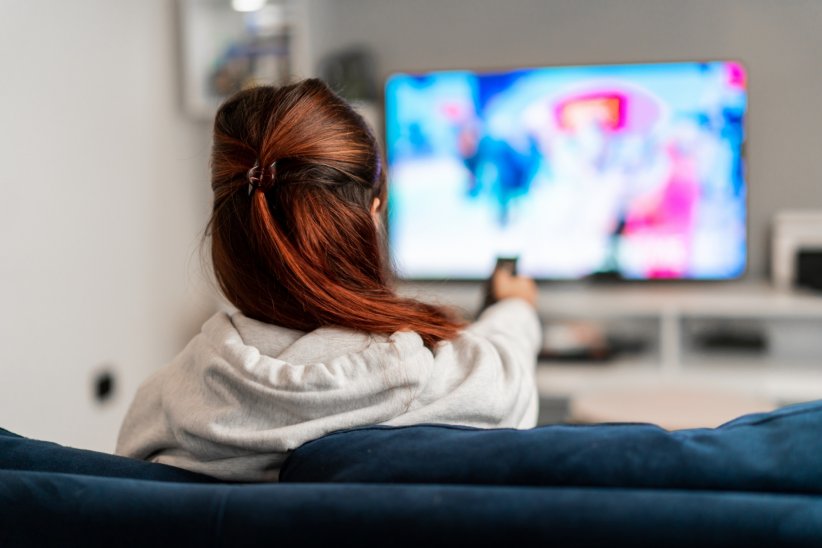 Elle doit être payée par toute personne qui possède une télé Elle doit être payée par toute personne qui possède une télé