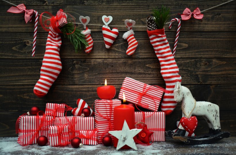 24 cadeaux bien mis en scène 24 cadeaux bien mis en scène