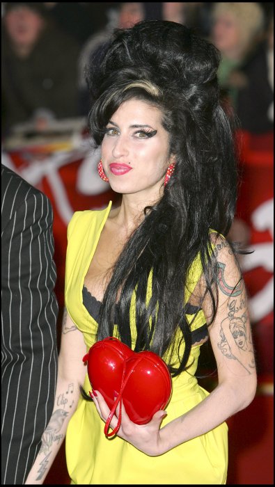 Amy Winehouse, une artiste torturée Amy Winehouse, une artiste torturée