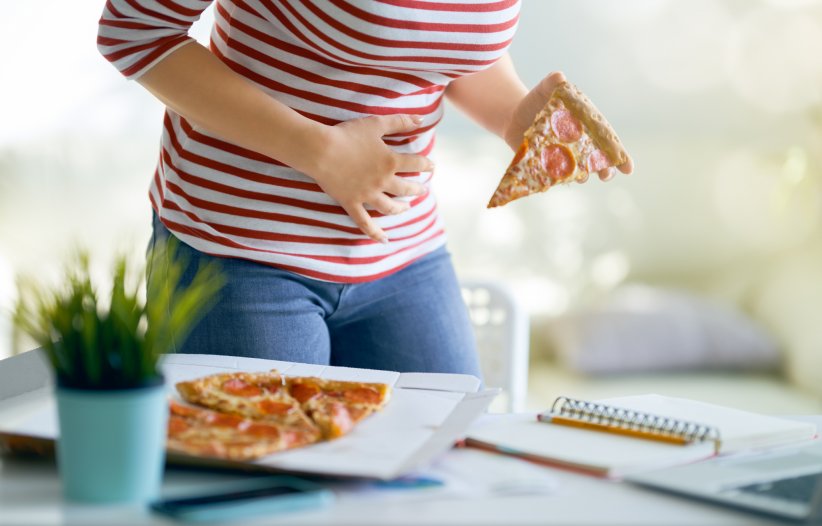 Ne pas parler la bouche pleine pendant le repas Ne pas parler la bouche pleine pendant le repas