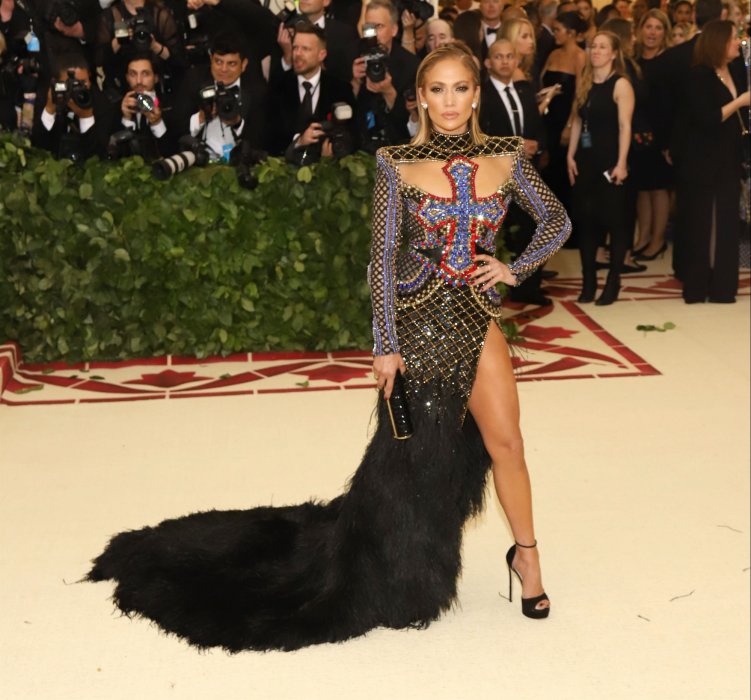 Jennifer Lopez sacrée icône de mode Jennifer Lopez sacrée icône de mode