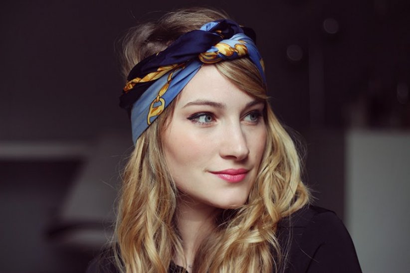 Se coiffer avec un foulard Se coiffer avec un foulard