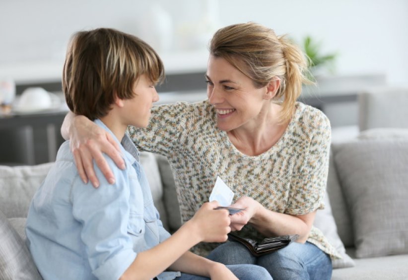 Il est possible de faire une donation à ses enfants sans être taxé Il est possible de faire une donation à ses enfants sans être taxé