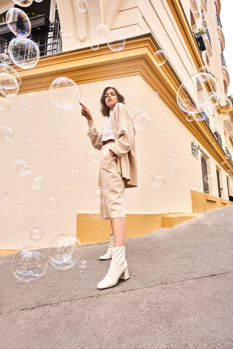 Les bottines blanches reviennent sur le devant de la scène Les bottines blanches reviennent sur le devant de la scène