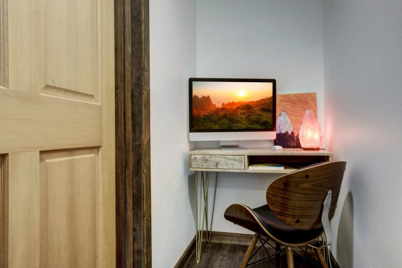 Un bureau dans l'entrée Un bureau dans l'entrée