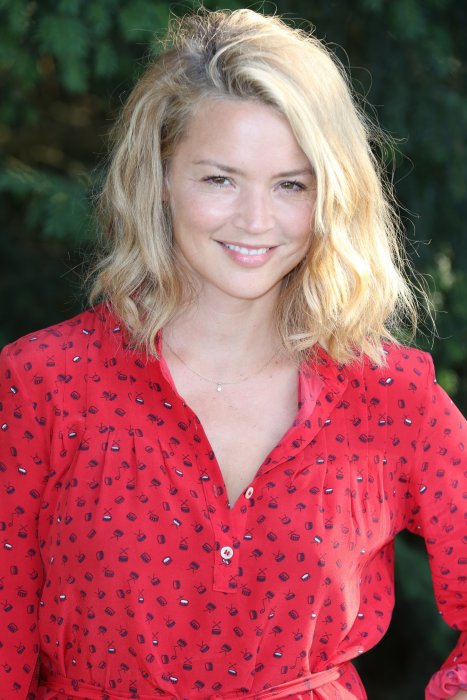 Virginie Efira : en couple, elle ne vit pas avec le père de sa fille Virginie Efira : en couple, elle ne vit pas avec le père de sa fille