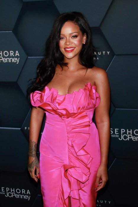 Rihanna : des obsèques à rembourser Rihanna : des obsèques à rembourser