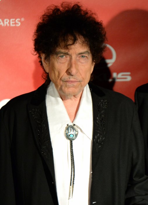 Bob Dylan s'est inspiré d'un poète pour son nom de scène Bob Dylan s'est inspiré d'un poète pour son nom de scène