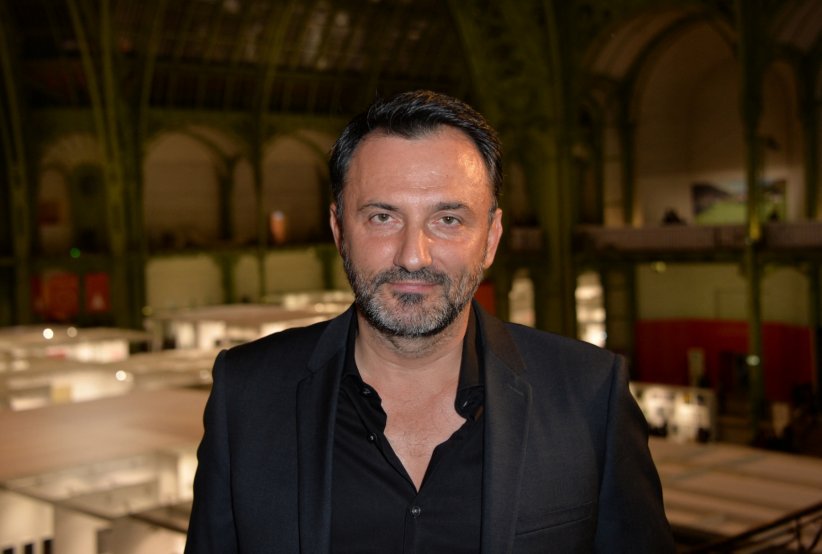 Frédéric Lopez : "J'avais le visage de sa contrainte, il me l'a fait payer" Frédéric Lopez : "J'avais le visage de sa contrainte, il me l'a fait payer"